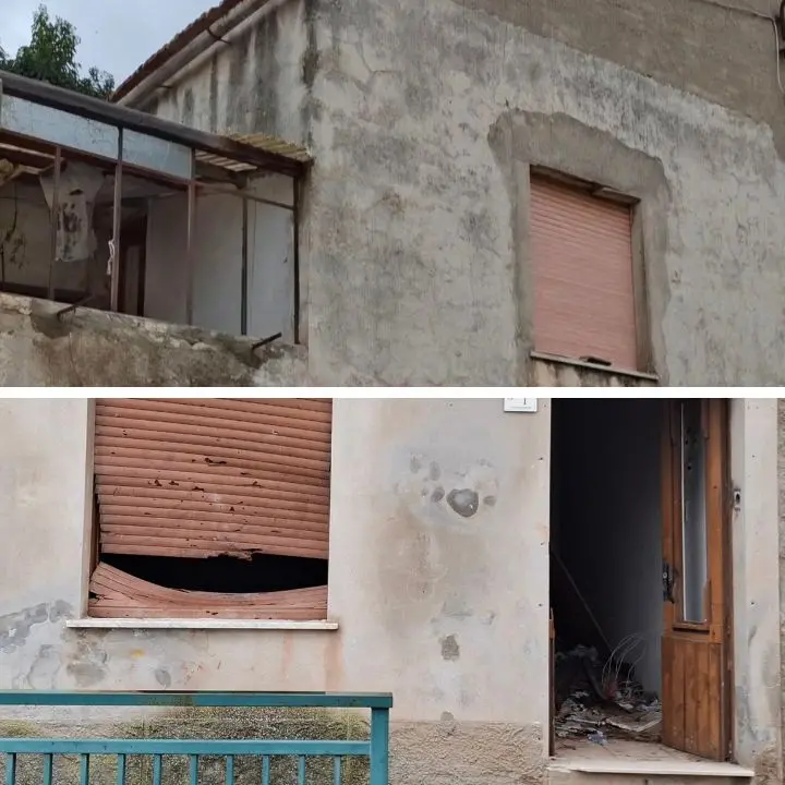 Limbadi, pezzi di intonaco da un edificio abbandonato cadono vicino alla scuola primaria\n