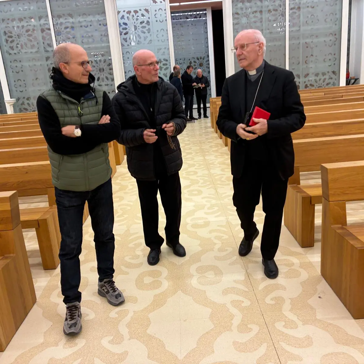 Visita di Monsignor Galantino al Santuario della Vergine Immacolata: un incontro di fede e spiritualità\n