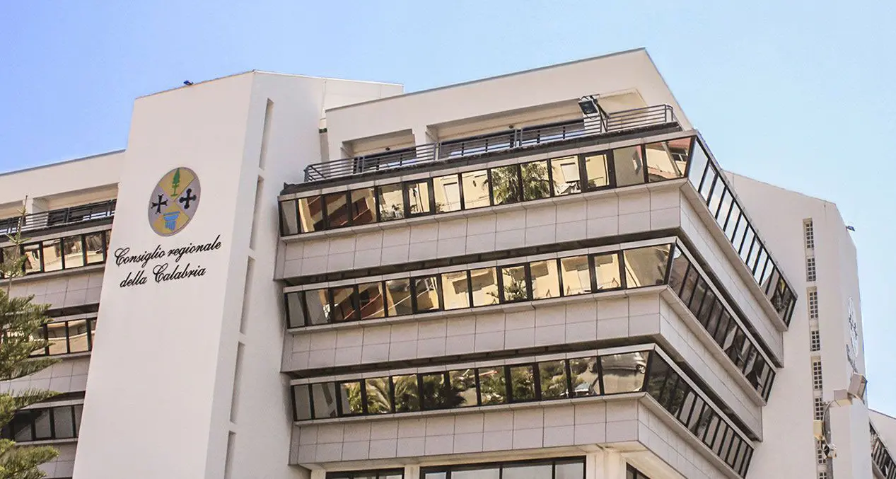 Precari del Cnr a rischio, mozione bipartisan in Regione per tutelare il loro lavoro