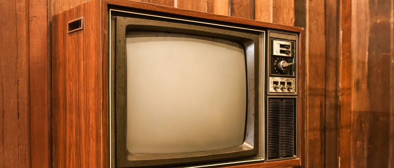 Dalla magia delle prime tv in bianco e nero ai moderni dispositivi smart: oggi si celebra la Giornata mondiale della televisione\n
