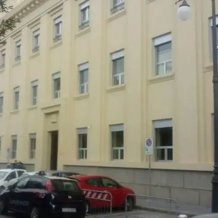 Marijuana e hashish in casa pronte per lo spaccio, obbligo di firma per indagato di Pizzo\n