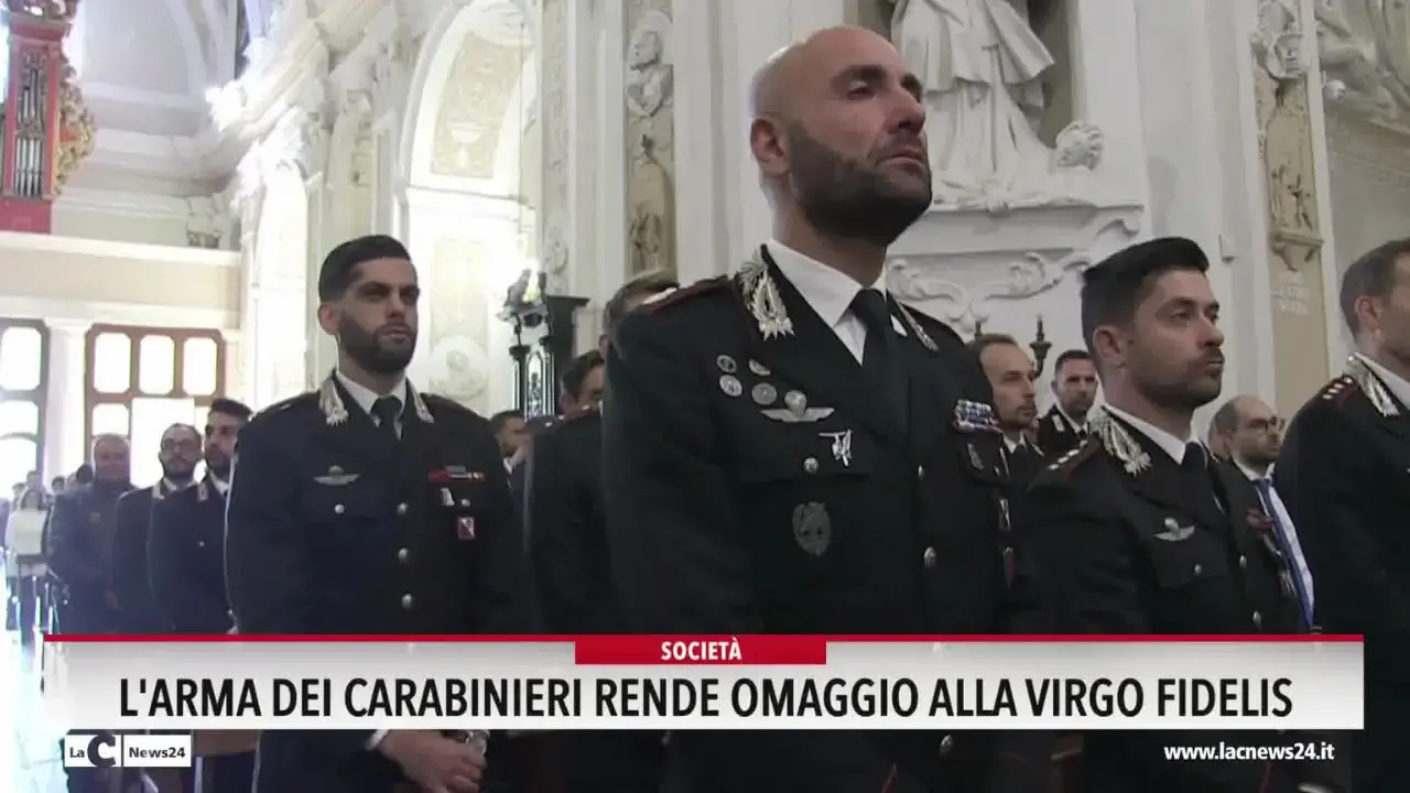 L'Arma dei carabinieri rende omaggio alla Virgo Fidelis