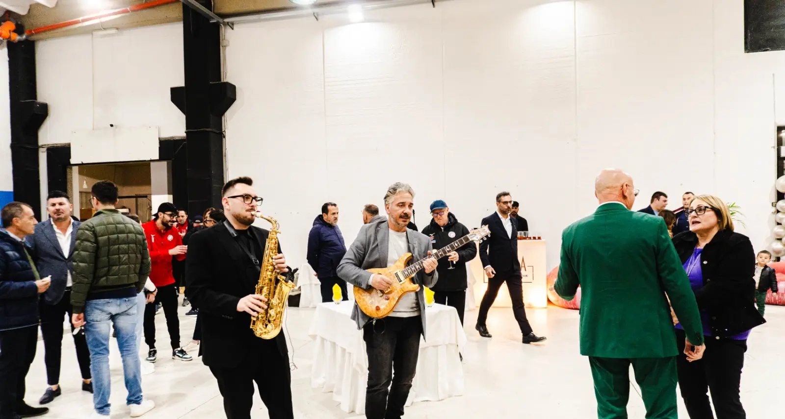 Riva Restaurant & Lounge Bar celebra l’apertura del nuovo showroom Idrowellness di Ligato Progress\n