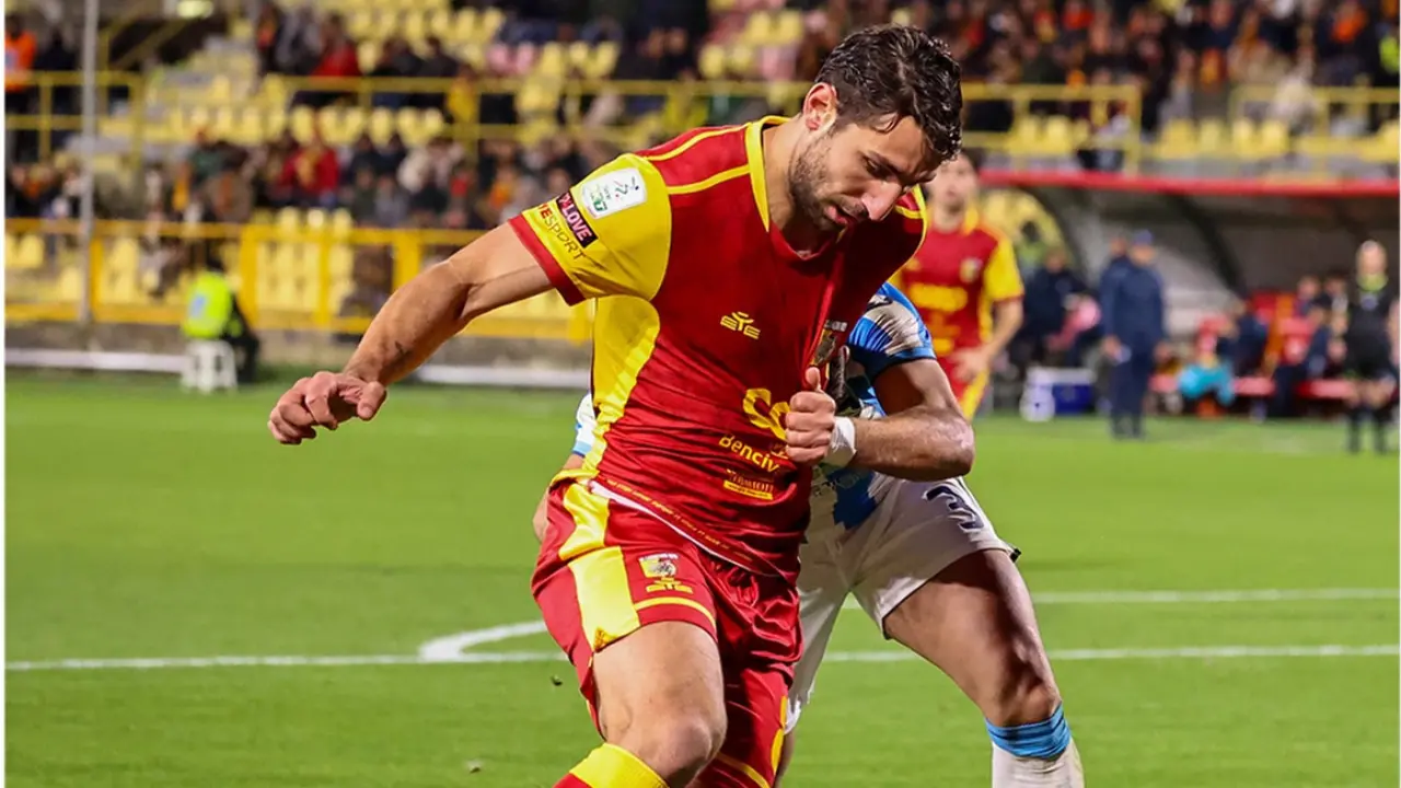 Il Pescara rovina la festa al Catanzaro nei minuti di recupero, altalena\u00A0d’emozioni al Ceravolo in un rocambolesco 3-3\n