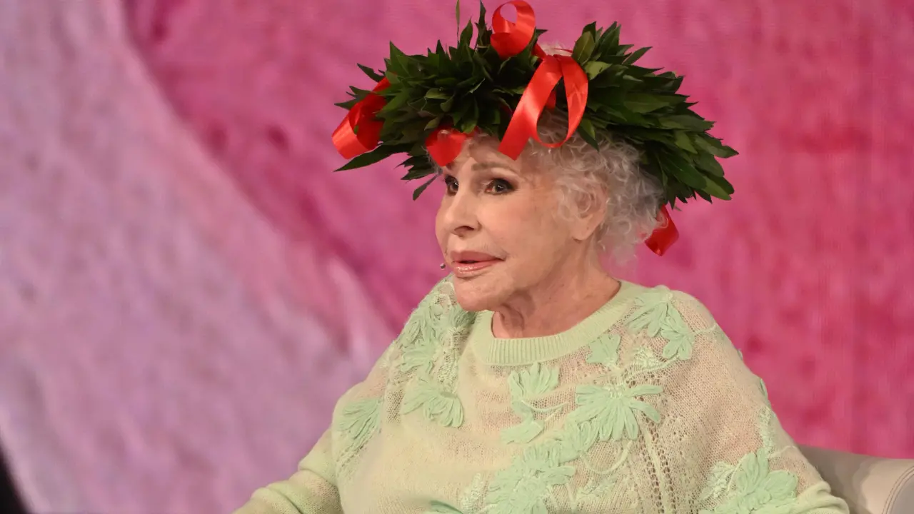 Ornella Vanoni è morta a Milano, aveva 91 anni: addio alla voce senza fine\n