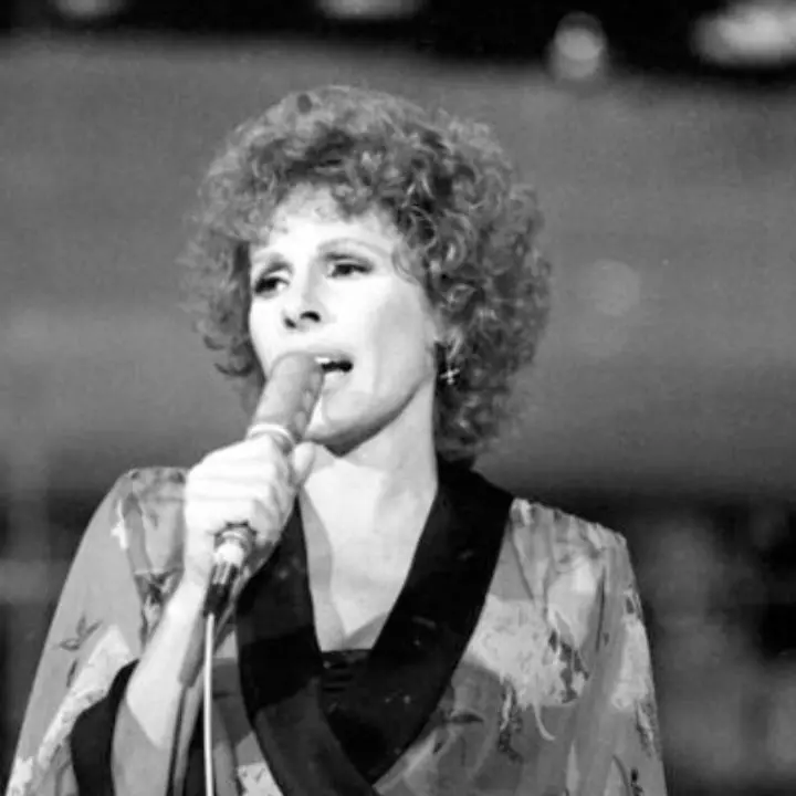 Addio a Ornella Vanoni, l’ultima grande signora della musica: una voce che l’Italia non potrà dimenticare\n