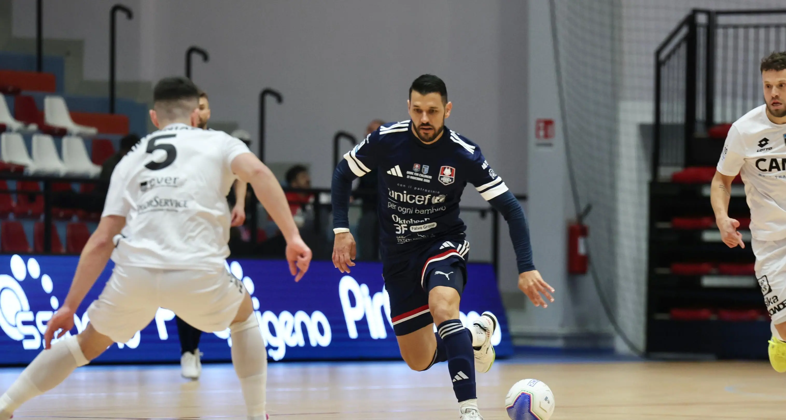 Futsal Serie A, la Pirossigeno Cosenza e crede e vince in rimonta: contro la Came Treviso finisce 2-1\n
