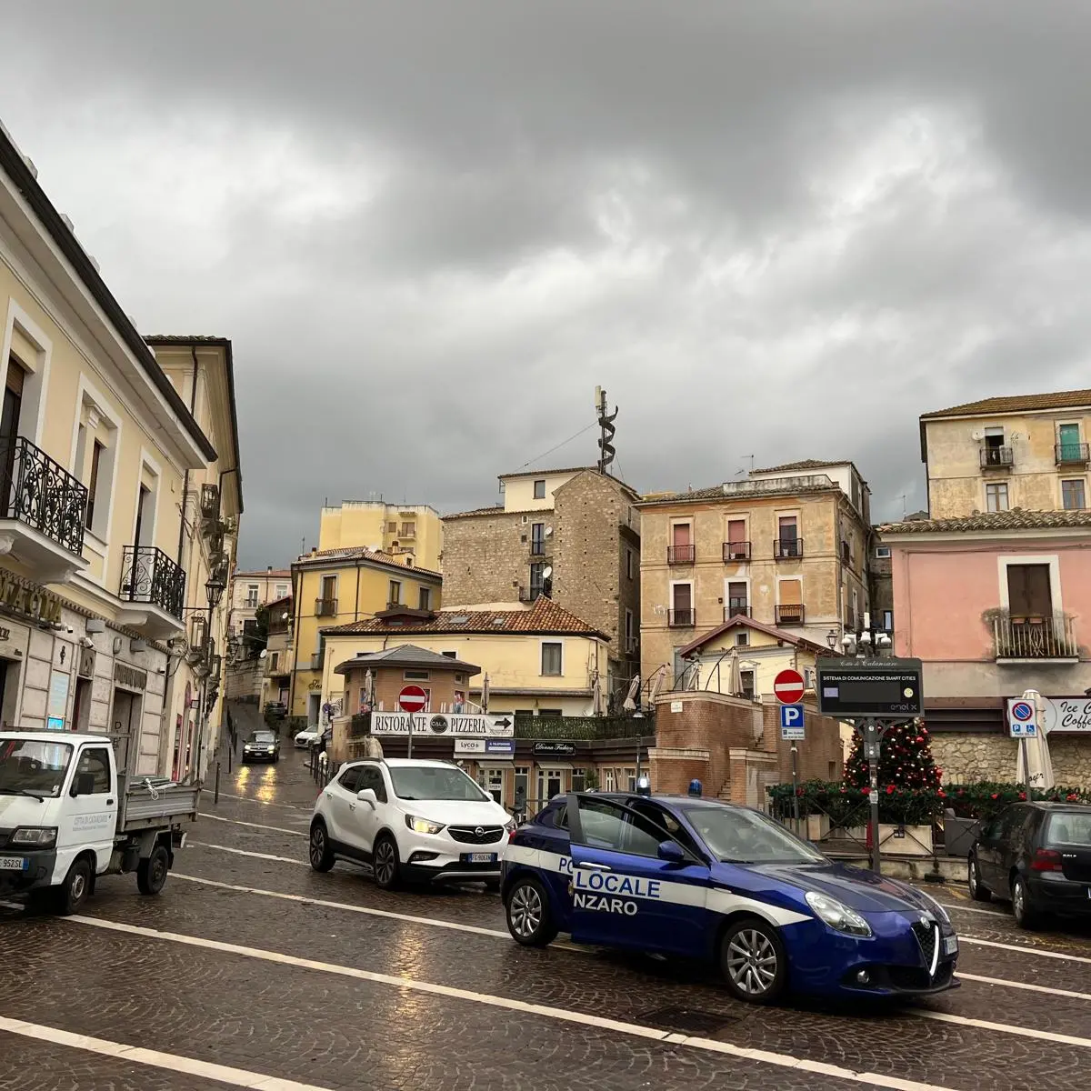 Centro storico di Catanzaro, al via da oggi il nuovo piano della viabilità\u00A0\n
