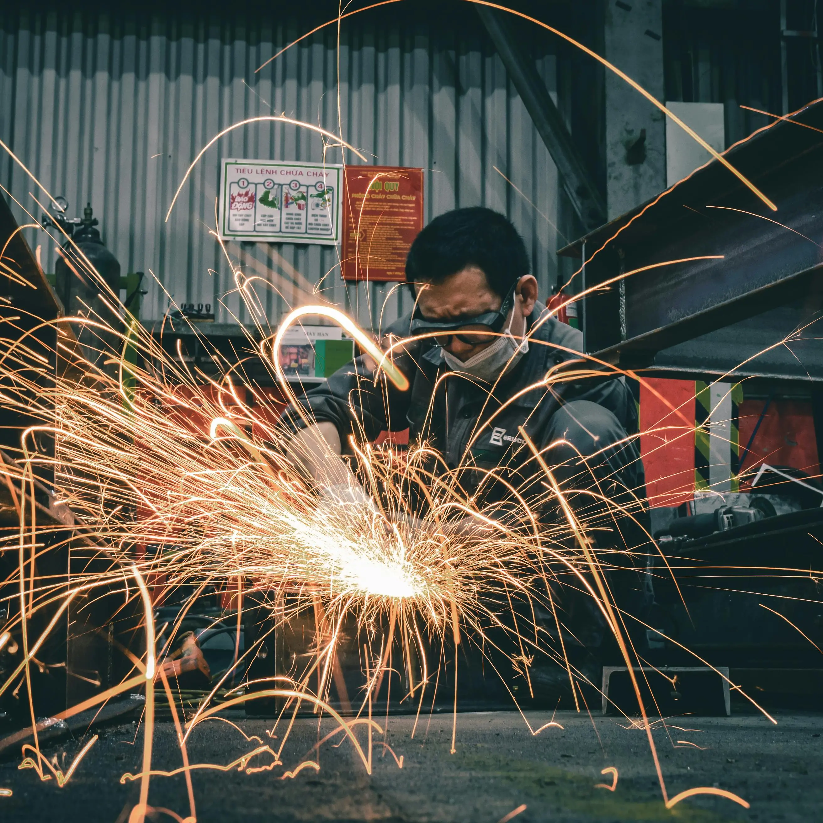 L’economia calabrese trainata dalle Pmi: a Vibo tutti gli occupati (del settore privato) lavorano in piccole e medie imprese\n