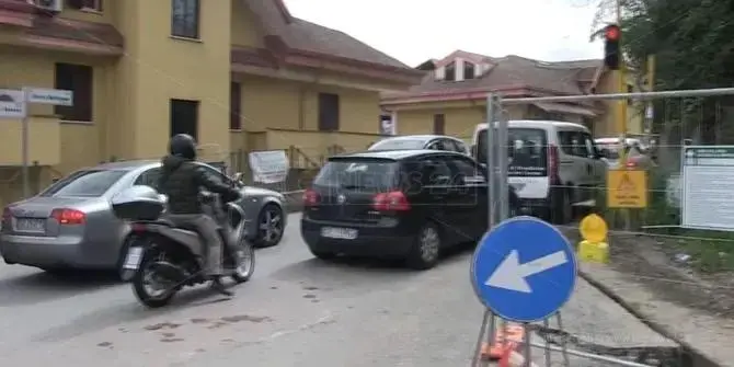 Perdita di olio sulla strada Cosenza-Mendicino: intervento in corso, si raccomanda massima prudenza