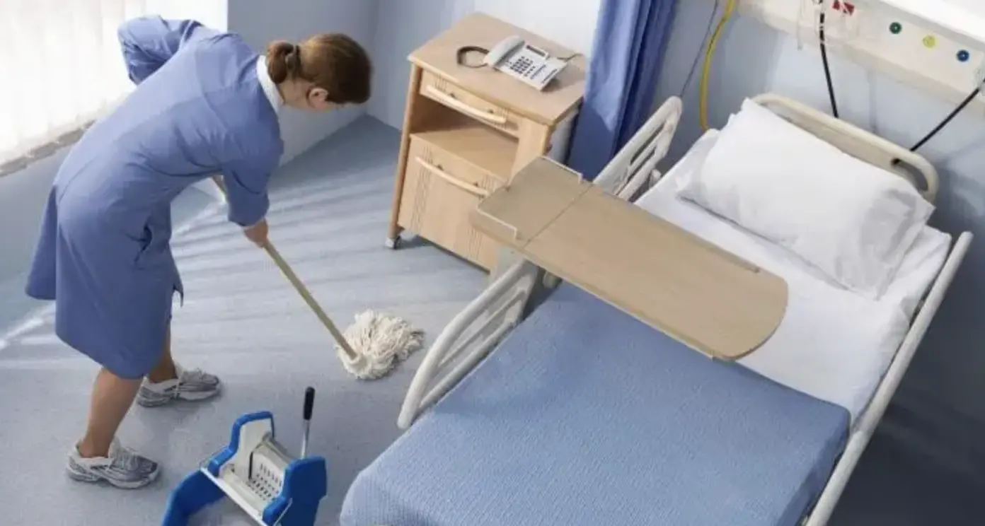 Pulizie nei presidi sanitari: lavoratori senza salario e protesta in arrivo