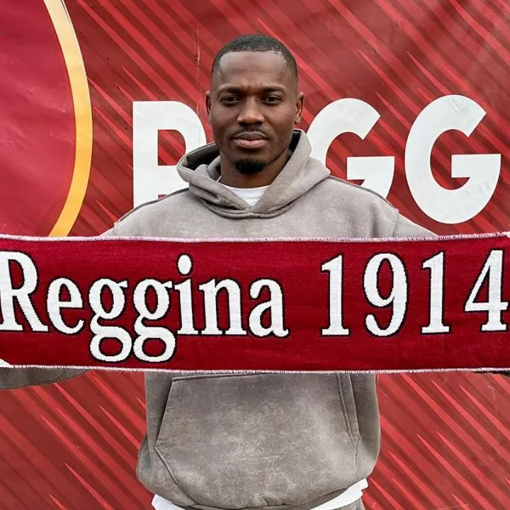 Serie D, la Reggina chiede aiuto al mercato per risalire: ufficiale l'ingaggio del centrocampista Lamine Fofana\n