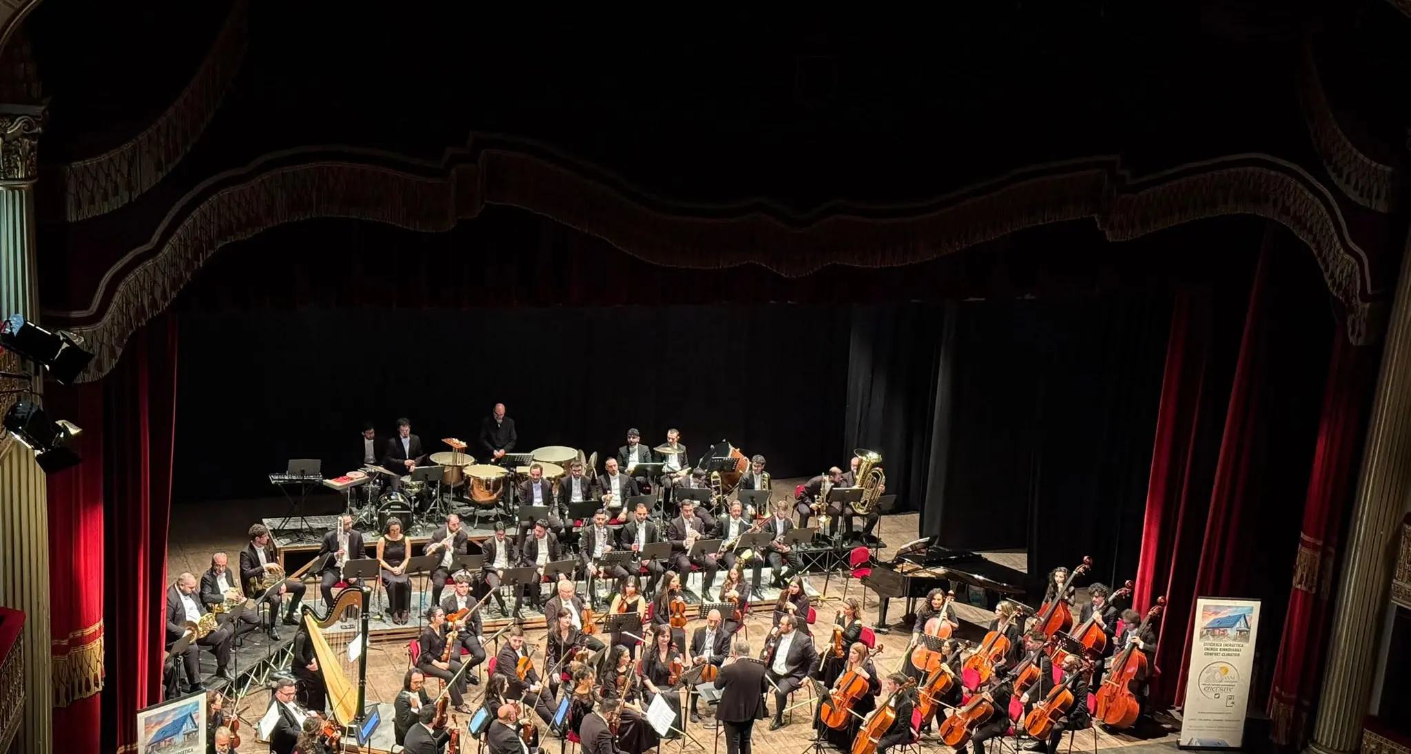 Orchestra Sinfonica Brutia, al Rendano arriva “Visioni”: la nuova stagione dei grandi concerti\n
