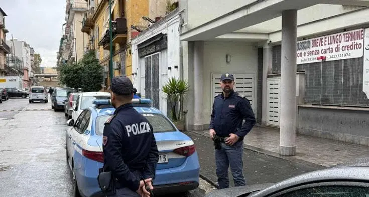 Napoli, colpito in fronte da un proiettile: 19enne muore in ospedale\n