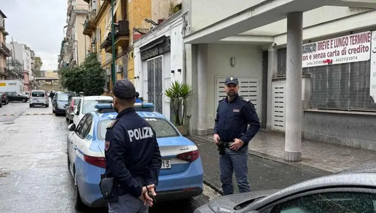 Napoli, colpito in fronte da un proiettile: 19enne muore in ospedale\n