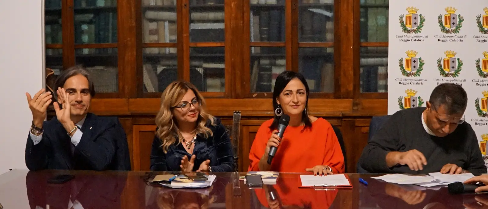 A Palazzo Alvaro la presentazione del libro “Scampoli di luce” di Domenica Pirilli\n