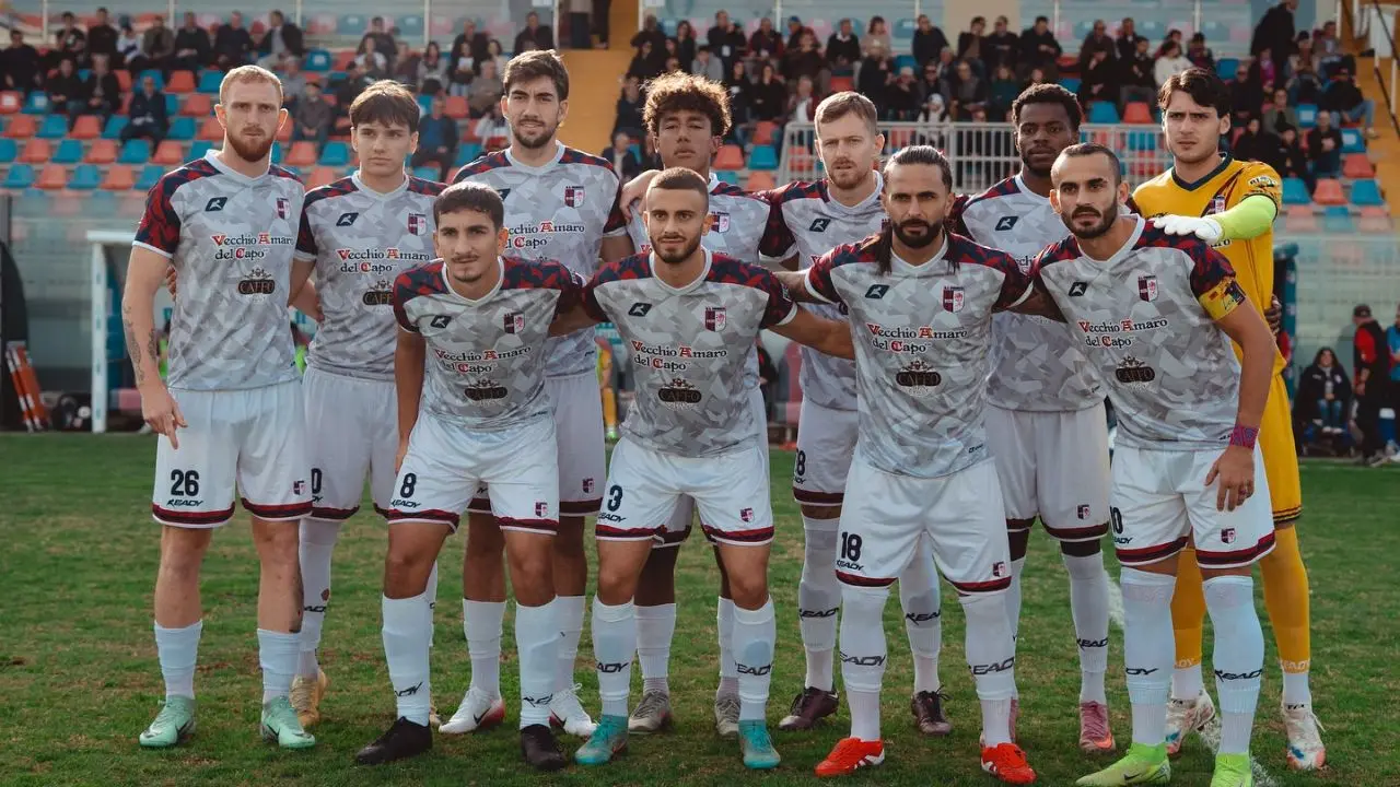 Serie D, la Vibonese fa visita alla Sancataldese per dare uno slancio ai play off. Esposito: «Non possiamo rilassarci»\n