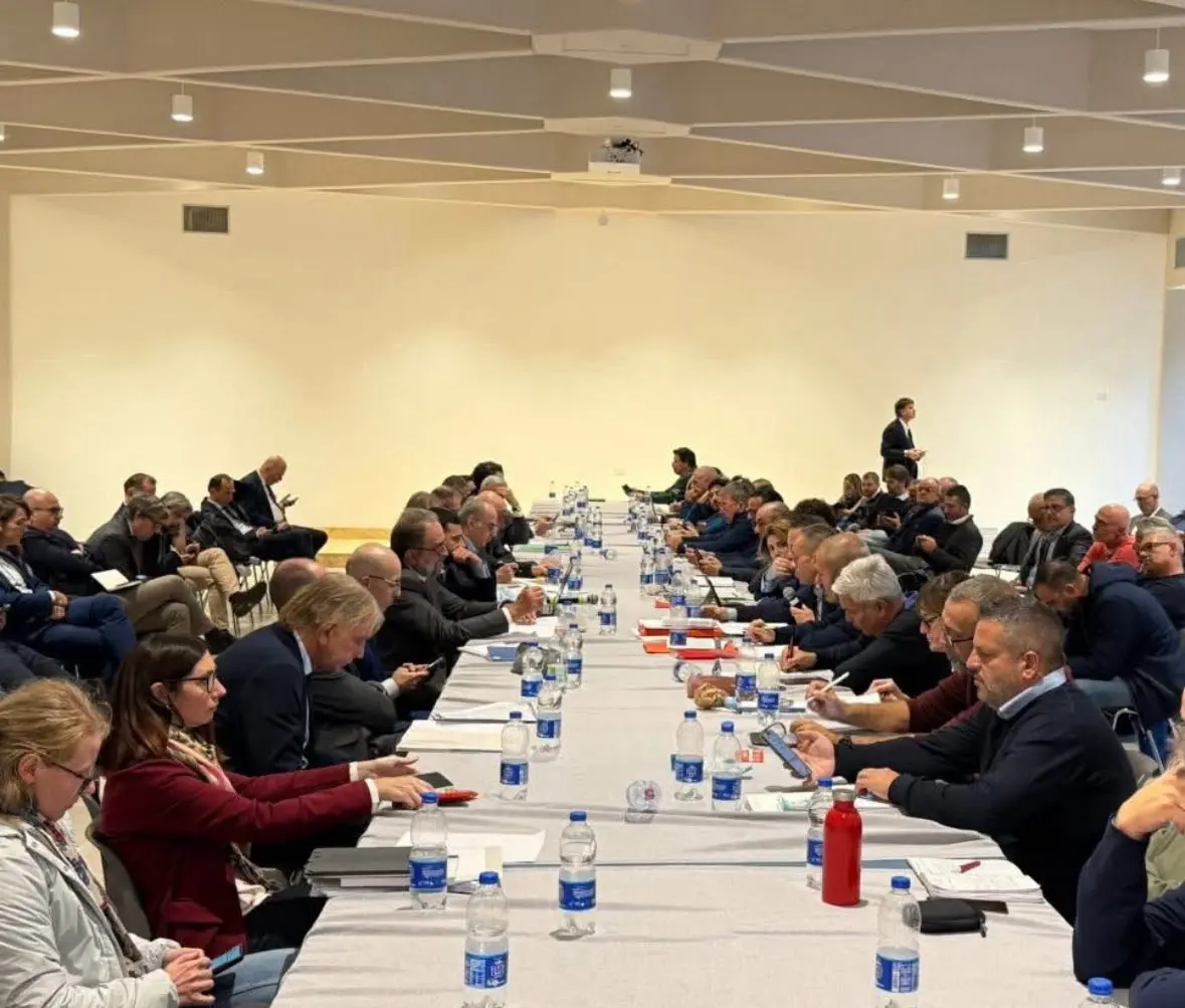 Aumento di 205 euro per 1,5 milioni di metalmeccanici, in Calabria sono 16mila: «Un colpo ai contratti pirata»\n