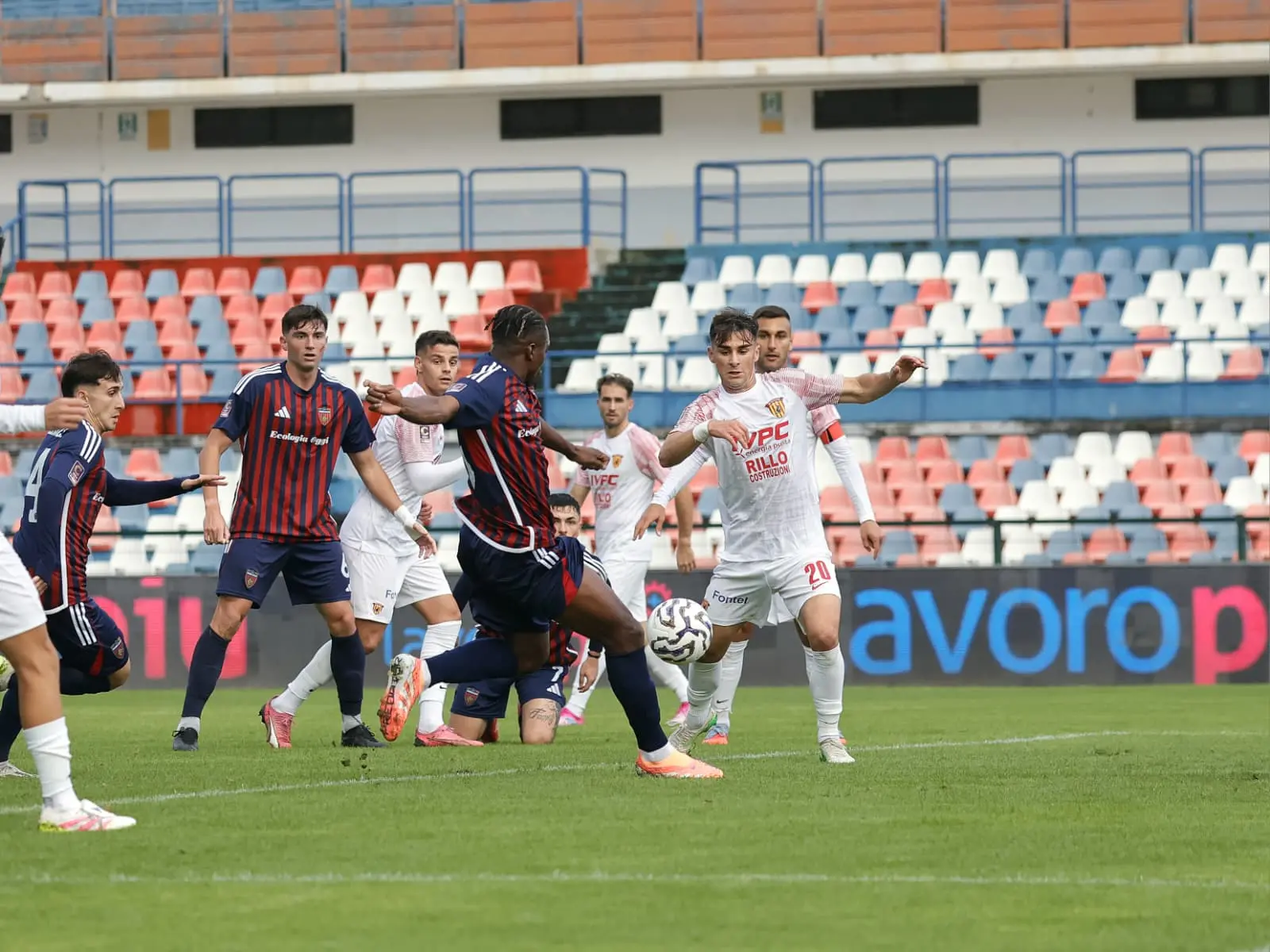 Cosenza-Benevento, che bravo Caporale. Ma\u00A0Kouan è ancora il migliore