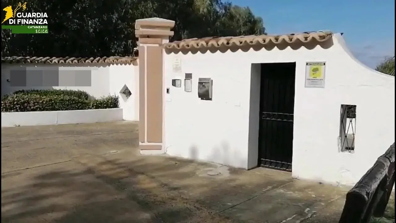 Sequestro beni da 4 milioni e mezzo di euro a due esponenti di primo piano della cosca Anello-Fruci di Filadelfia –\u00A0NOMI