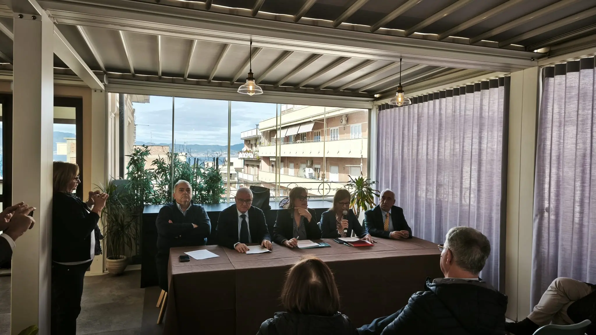 Dal confronto nei quartieri al documento programmatico: il contributo di Reggio Città Viva al dibattito sul futuro della città\n