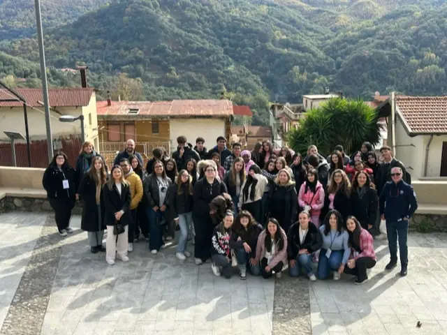 A Sant’Alessio nascono i nuovi percorsi di narrazione digitale con gli studenti dell’Istituto Piria–Ferraris/Da Empoli di Reggio Calabria\n