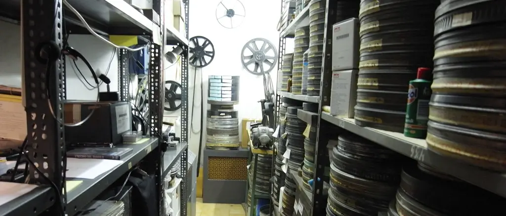 “Visioni fuori luogo”, il ministero della Cultura finanzia 5 scuole in Calabria con 228mila euro: ecco quali\n