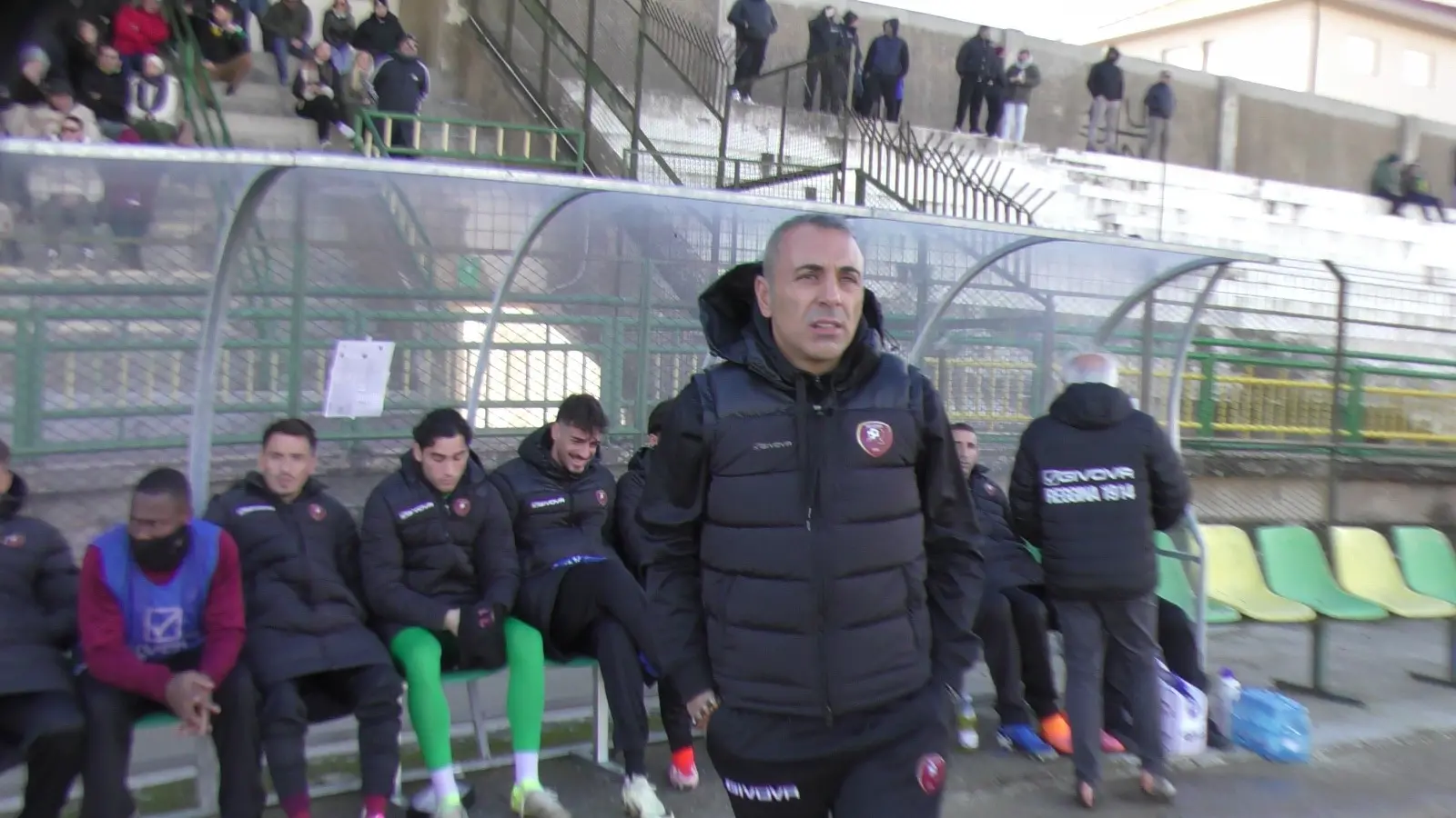 «Meglio brutti, sporchi e vincenti»: la Reggina di Torrisi si veste di umiltà e prova a ritrovare il legame con la sua gente\n