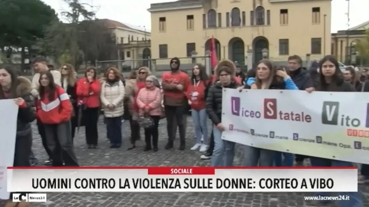Uomini contro la violenza sulle donne: corteo a Vibo