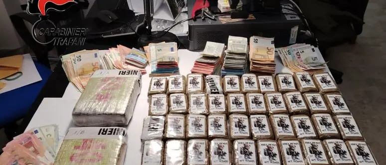 Traffico di cocaina dalla Calabria alla Sicilia all’ombra di Cosa Nostra: 27 arresti nel Trapanese\n