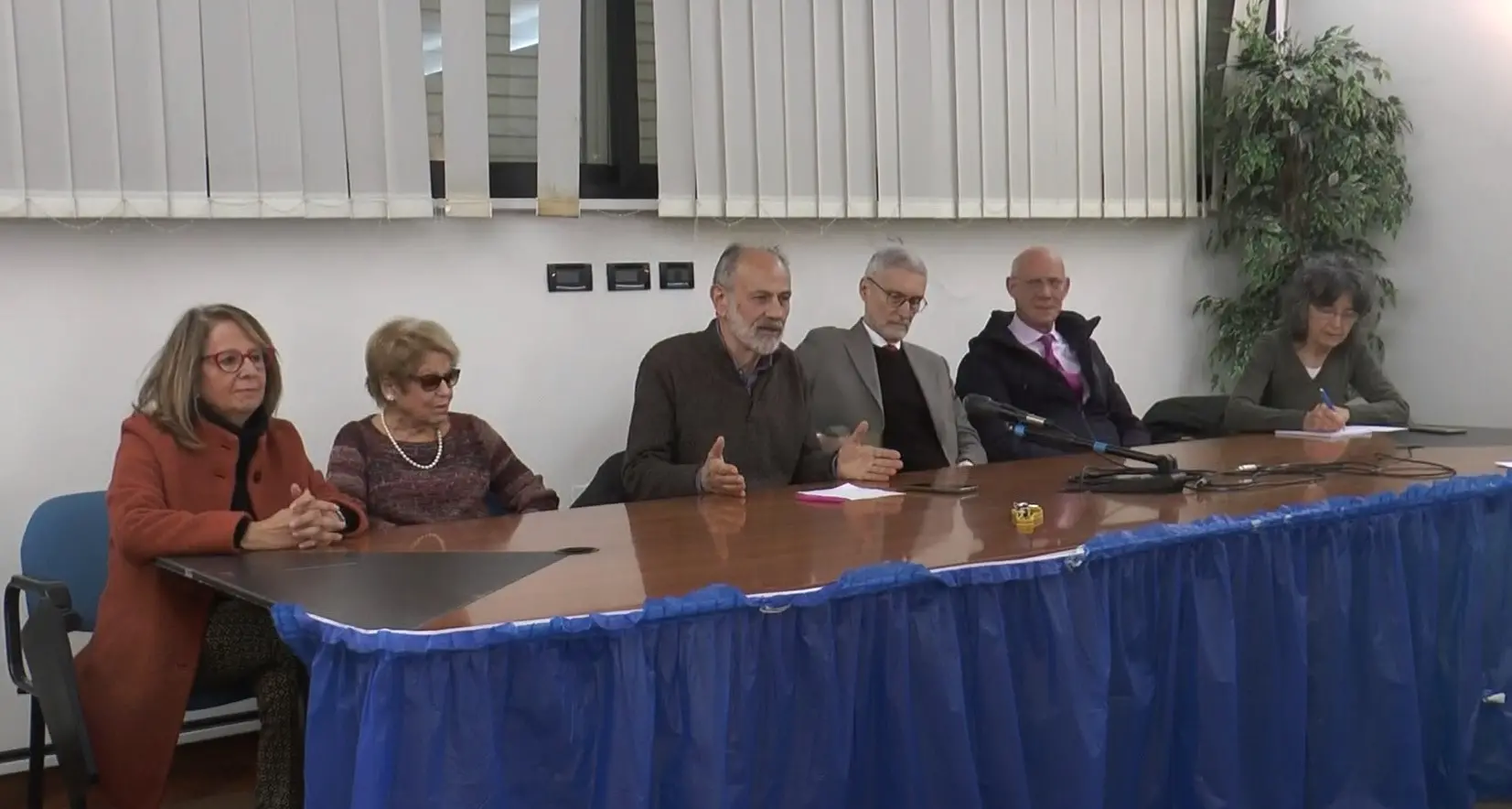 Ospedale di Castrovillari, analisi tumorali bloccate da 18 mesi: nessuno interviene, ci pensano le associazioni\n