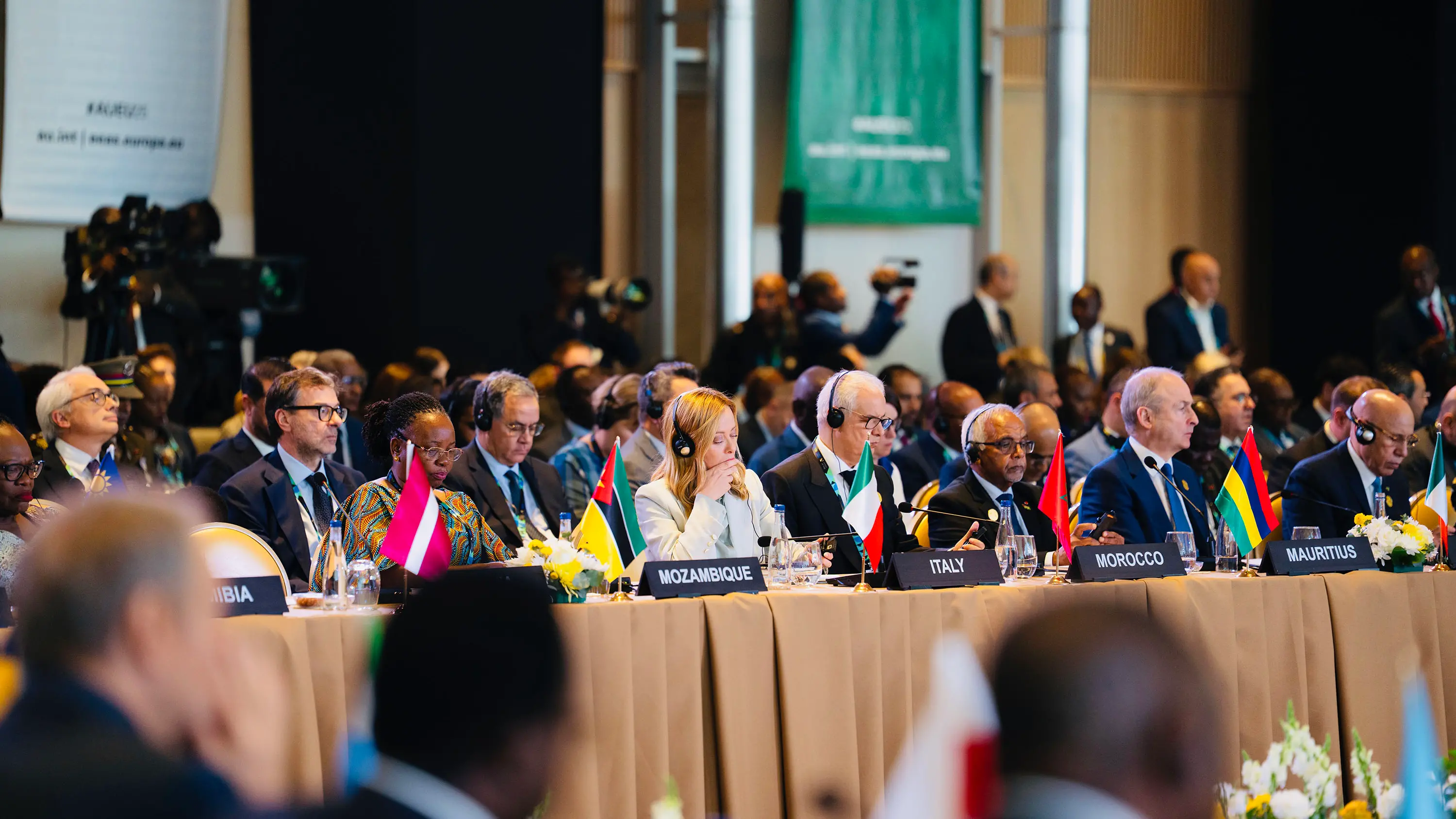 <p>La premier, Giorgia Meloni, alla conferenza di Luanda (foto: Ufficio stampa Presidenza del Consiglio dei ministri)</p>\\n