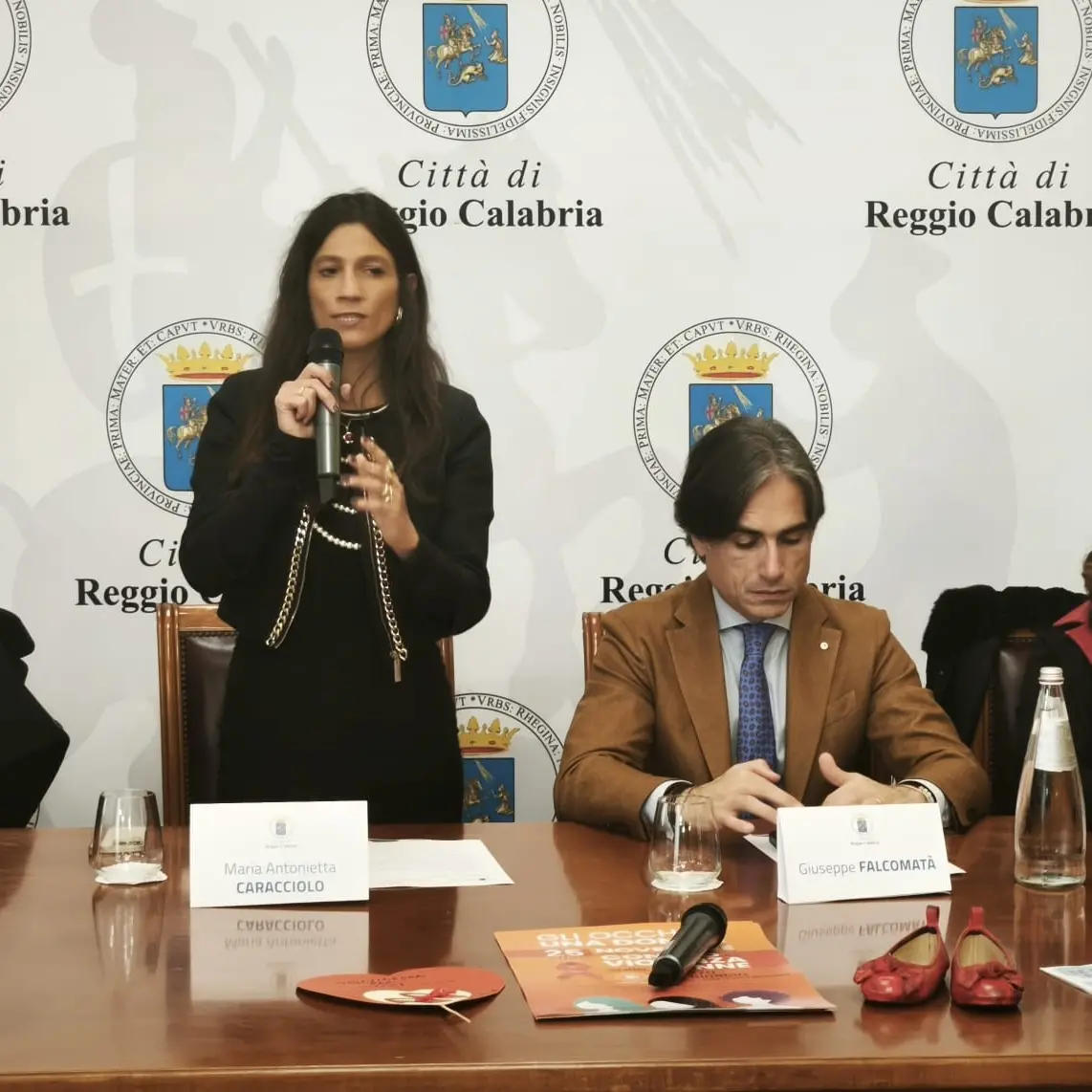 Reggio, il mondo della cultura incontra la scuola con \"Gli occhi di una donna\": così la città educa al rispetto fin dalla tenera età\n