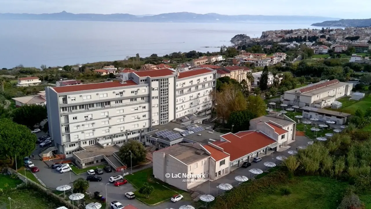 <p>L'ospedale di Tropea</p>\\n