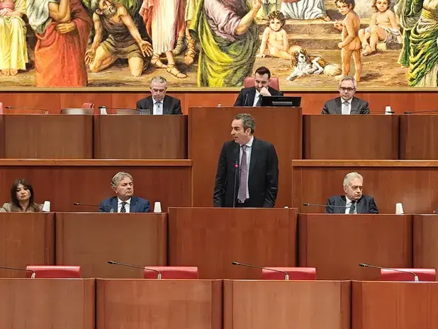 Centri per l’impiego in Tunisia, ecco tutte le contraddizioni della proposta del presidente Occhiuto