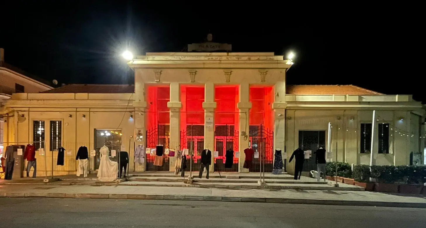 A Melito Porto Salvo la mostra “Com’eri vestita” diventa un presidio civile all’aperto\n