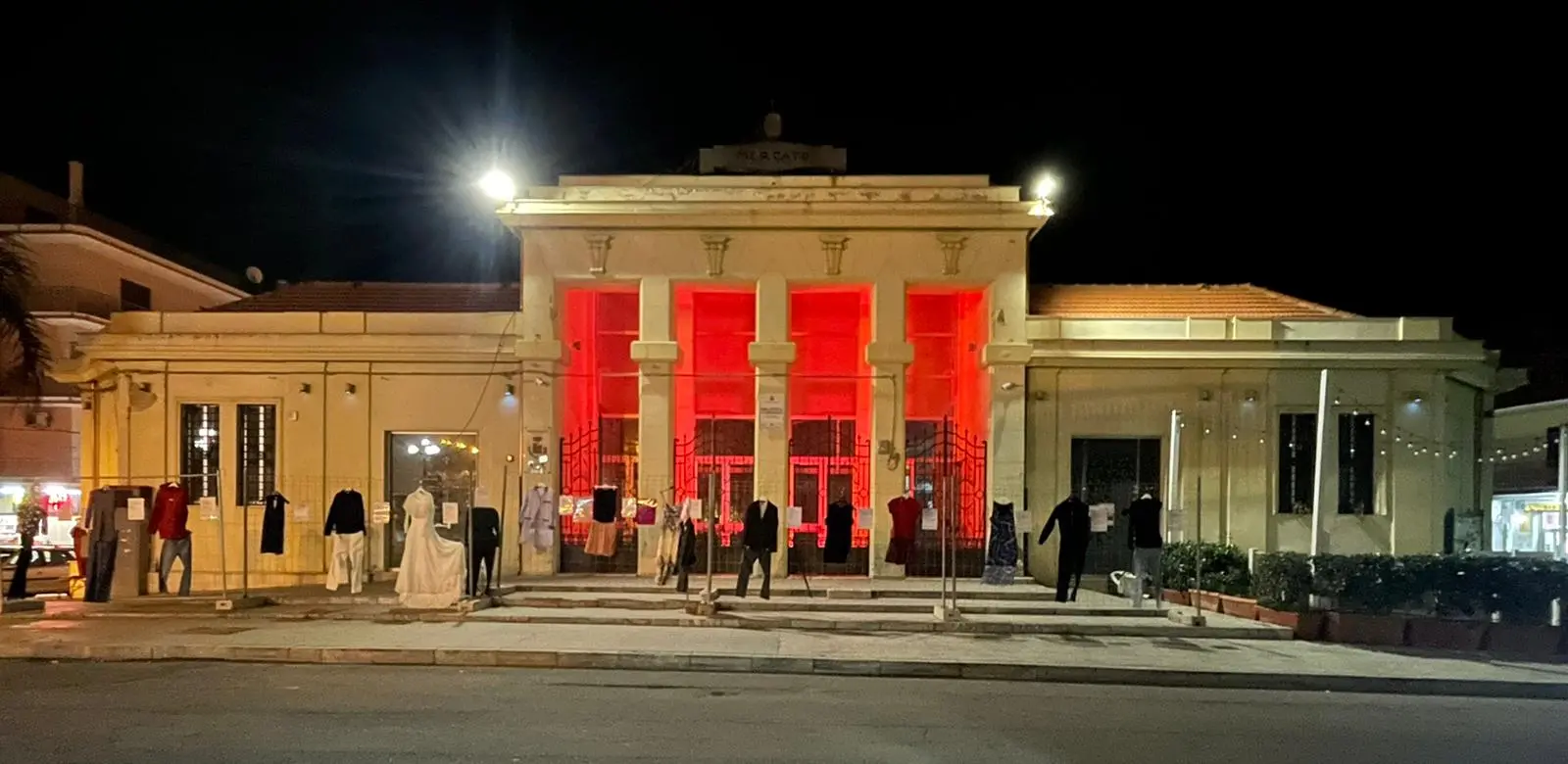 A Melito Porto Salvo la mostra “Com’eri vestita” diventa un presidio civile all’aperto\n