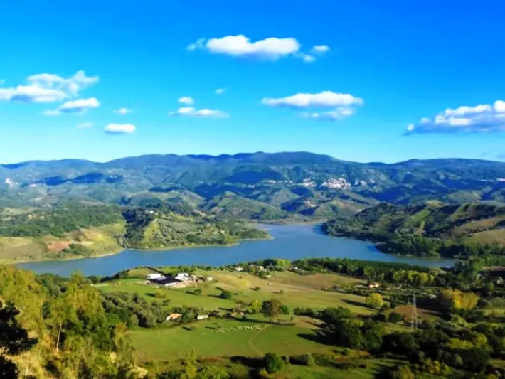 Angitola, 4 comuni ottengono 5,8 milioni per la depurazione: serviranno per nuovi impianti e il potenziamento di quelli esistenti