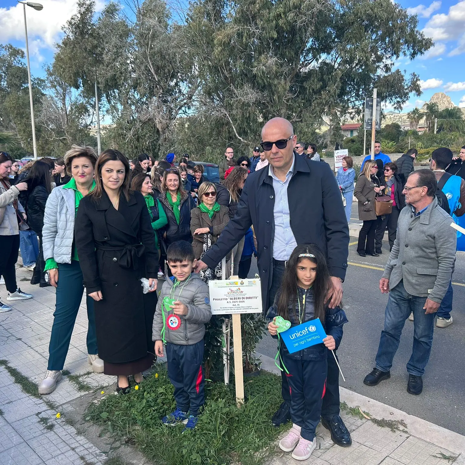 Alberi che parlano di diritti, Melito Porto Salvo abbraccia il progetto dei bambini\n