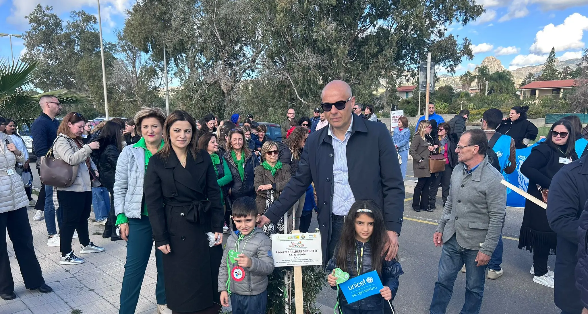 Alberi che parlano di diritti, Melito Porto Salvo abbraccia il progetto dei bambini\n