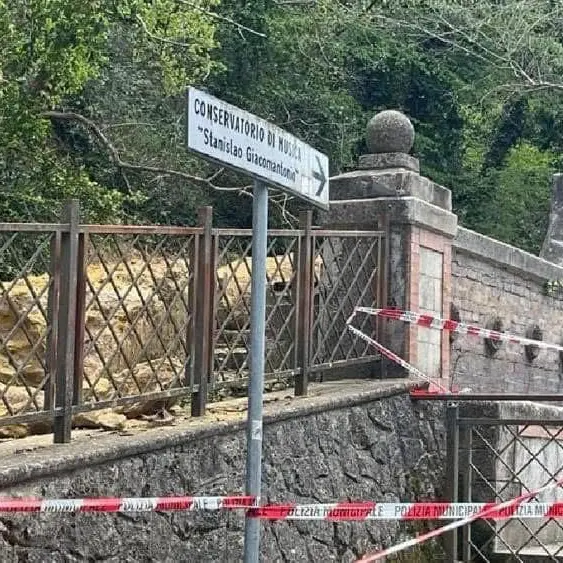 Mancini denuncia: «I colli di Cosenza franano e la città è abbandonata»