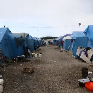 Ghetti, tendopoli, fondi Pnrr. Il 28 novembre l’evento della Flai a San Ferdinando\n
