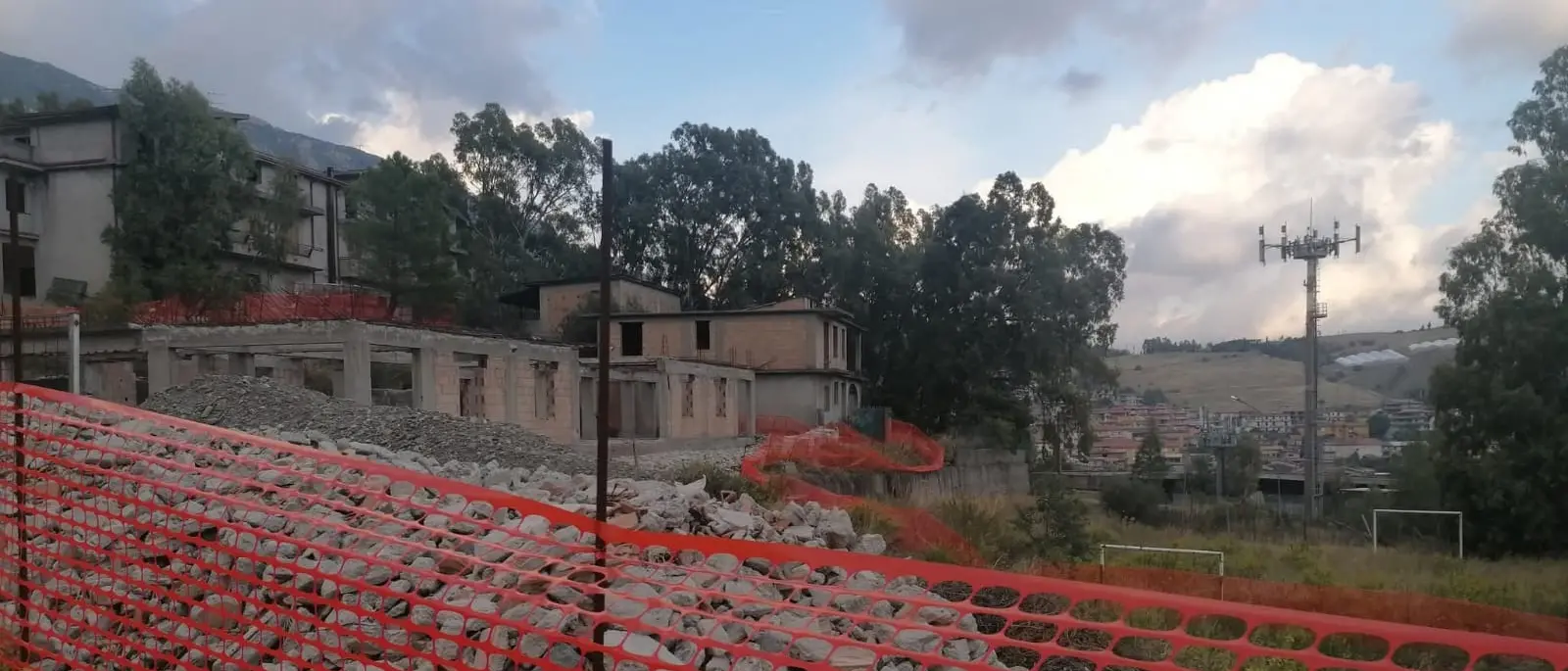 Platì, scuole insicure e 2,1 milioni fermi: il PRI annuncia segnalazione alla Corte dei Conti\n