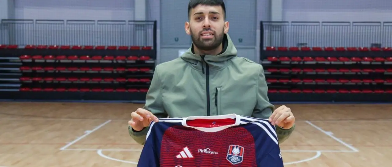 Futsal, colpo della Pirossigeno Cosenza: arriva in rossoblù il vice campione del mondo Kevin Arrieta\n