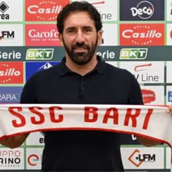 Serie B, il Bari esonera il tecnico calabrese Caserta e pensa al ritorno di Vivarini\n