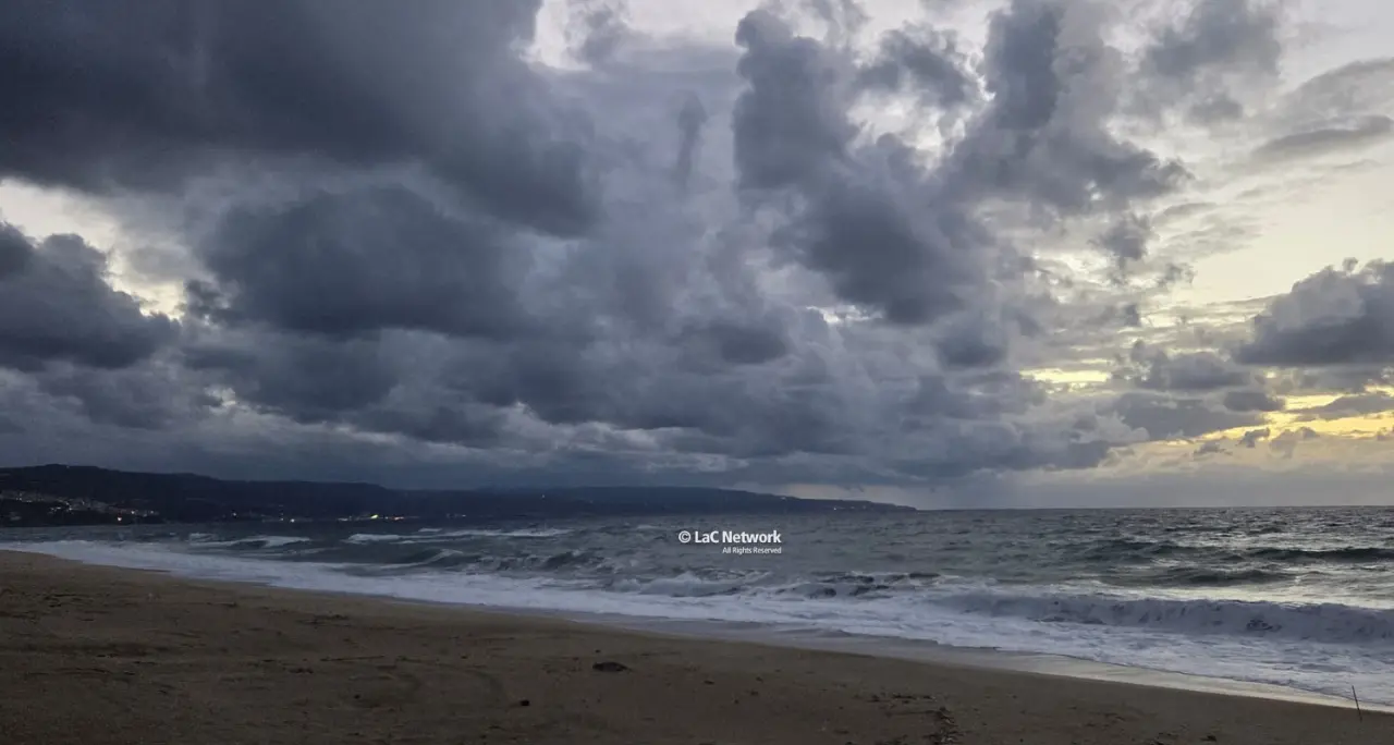 Torna il maltempo sulla Calabria, in arrivo da oggi piogge e temporali: ecco le aree più colpite