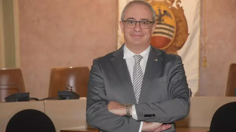 <p>Massimo Adriatici, ex assessore alla Sicurezza del Comune di Voghera (Ansa)</p>\\n