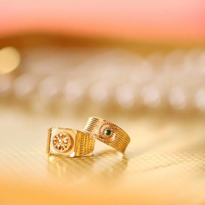 Vende brillanti falsi, truffatore inseguito fin dentro al Municipio di Villa San Giovanni e arrestato