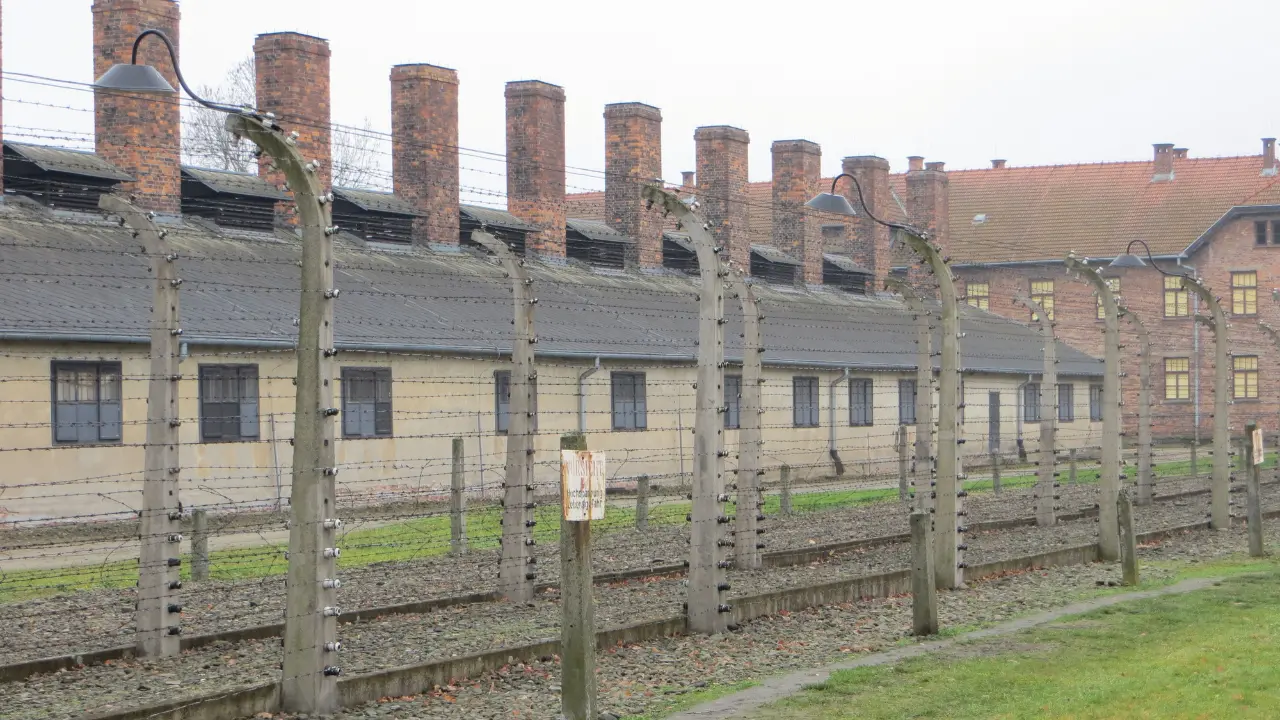 Soldato italiano catturato e internato in un lager nel 1943, la Germania ora deve risarcire gli eredi