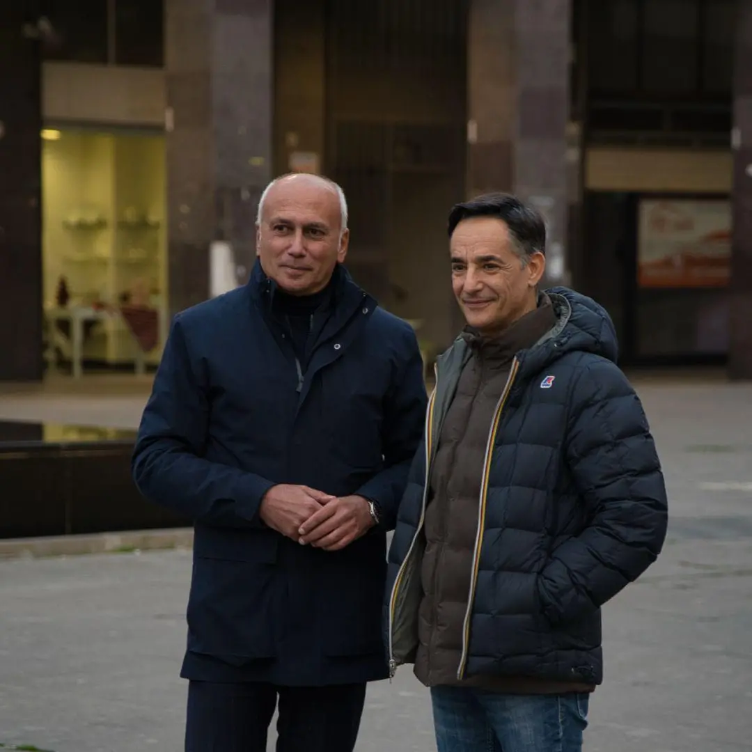 Peppino Mazzotta nelle scuole per educare alla differenziata\n